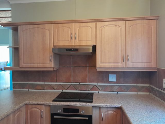 4 Bedroom Property for Sale in Albertinia Western Cape